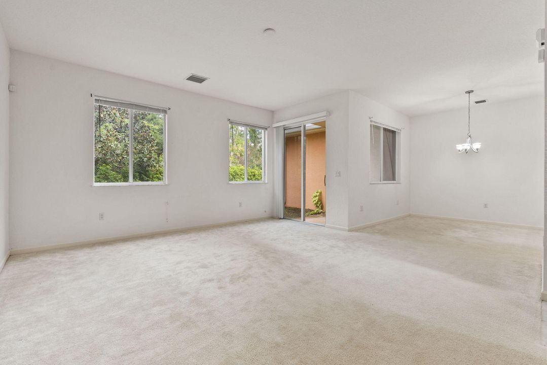 For Sale: $213,678 (3 beds, 2 baths, 1698 Square Feet)