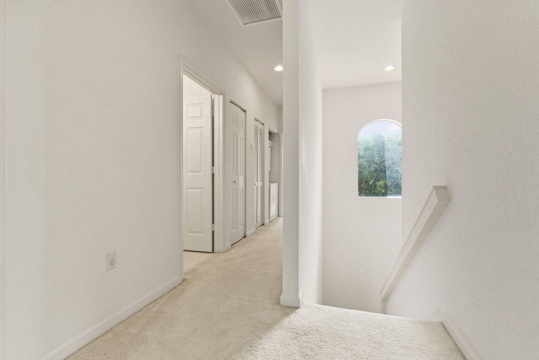 For Sale: $213,678 (3 beds, 2 baths, 1698 Square Feet)