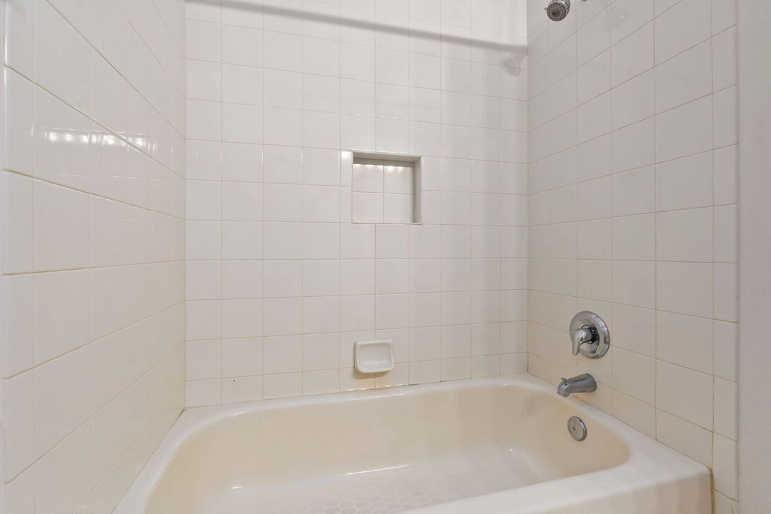 For Sale: $213,678 (3 beds, 2 baths, 1698 Square Feet)