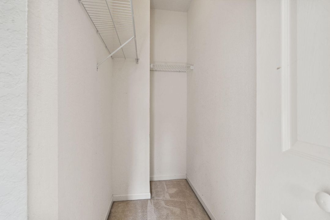 For Sale: $213,678 (3 beds, 2 baths, 1698 Square Feet)