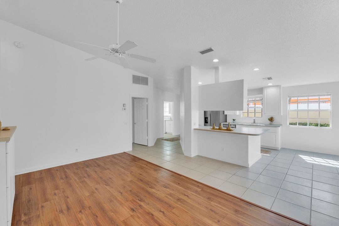 На продажу: $290,000 (2 спален, 2 ванн, 1526 Квадратных фут)