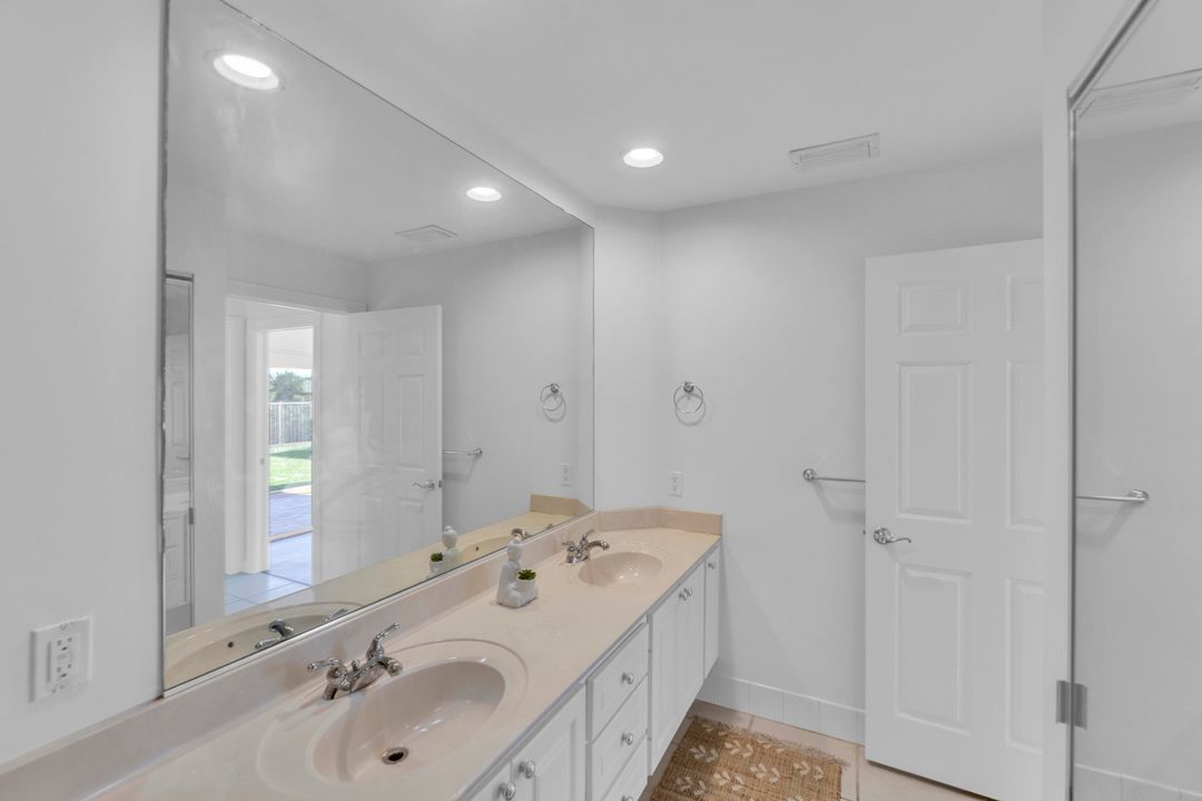 На продажу: $290,000 (2 спален, 2 ванн, 1526 Квадратных фут)