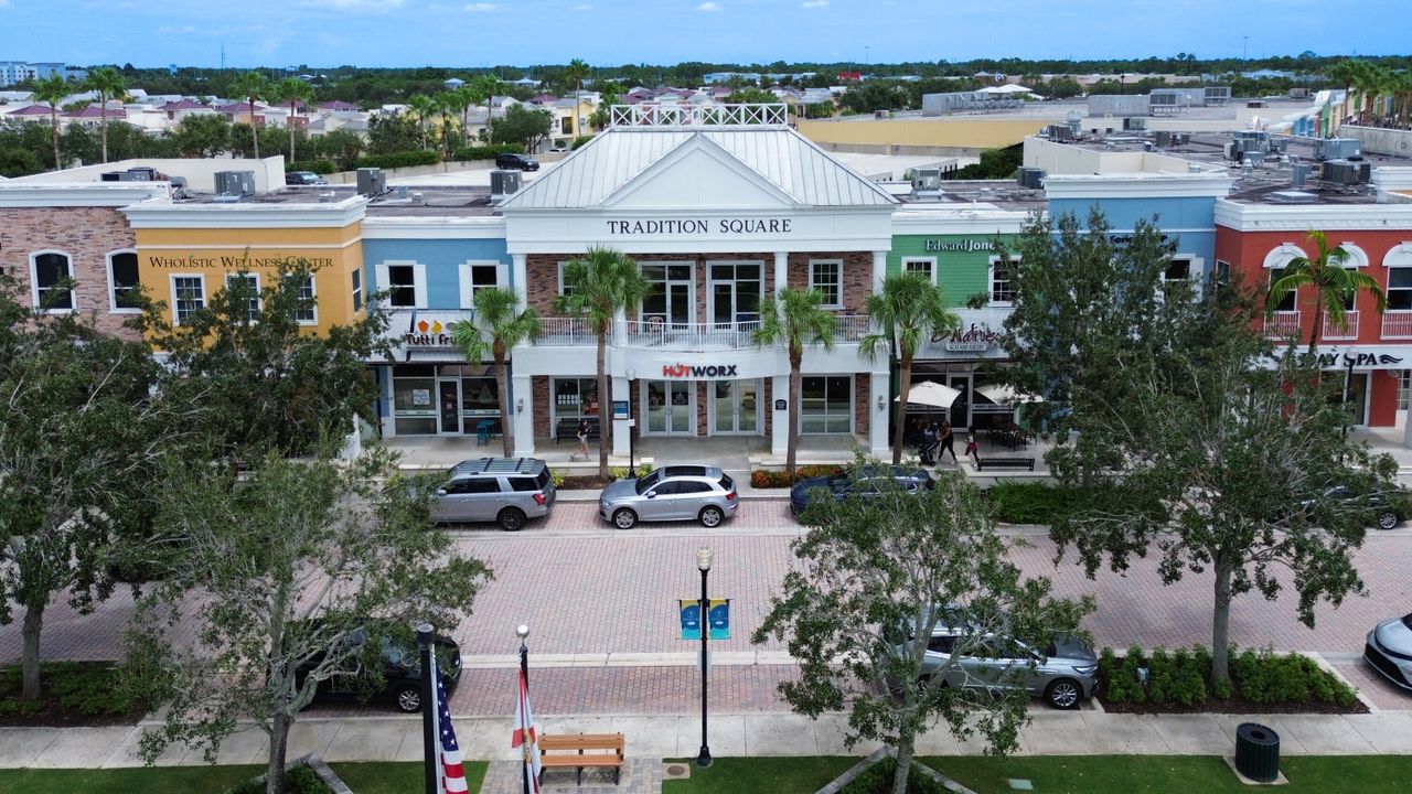 На продажу: $290,000 (2 спален, 2 ванн, 1526 Квадратных фут)