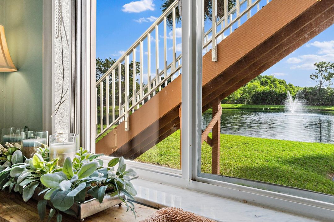 На продажу: $179,900 (3 спален, 2 ванн, 1116 Квадратных фут)