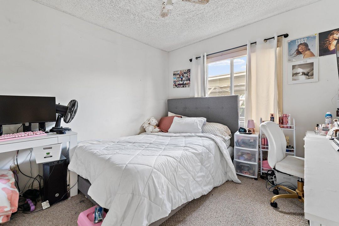 На продажу: $179,900 (3 спален, 2 ванн, 1116 Квадратных фут)