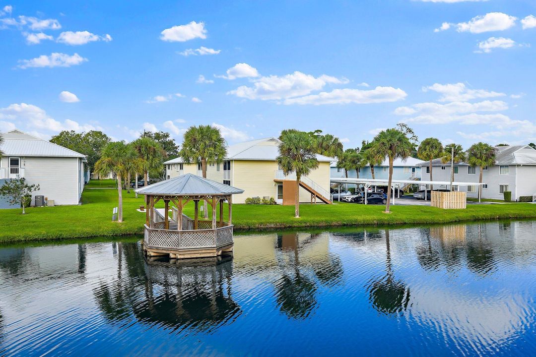 На продажу: $179,900 (3 спален, 2 ванн, 1116 Квадратных фут)