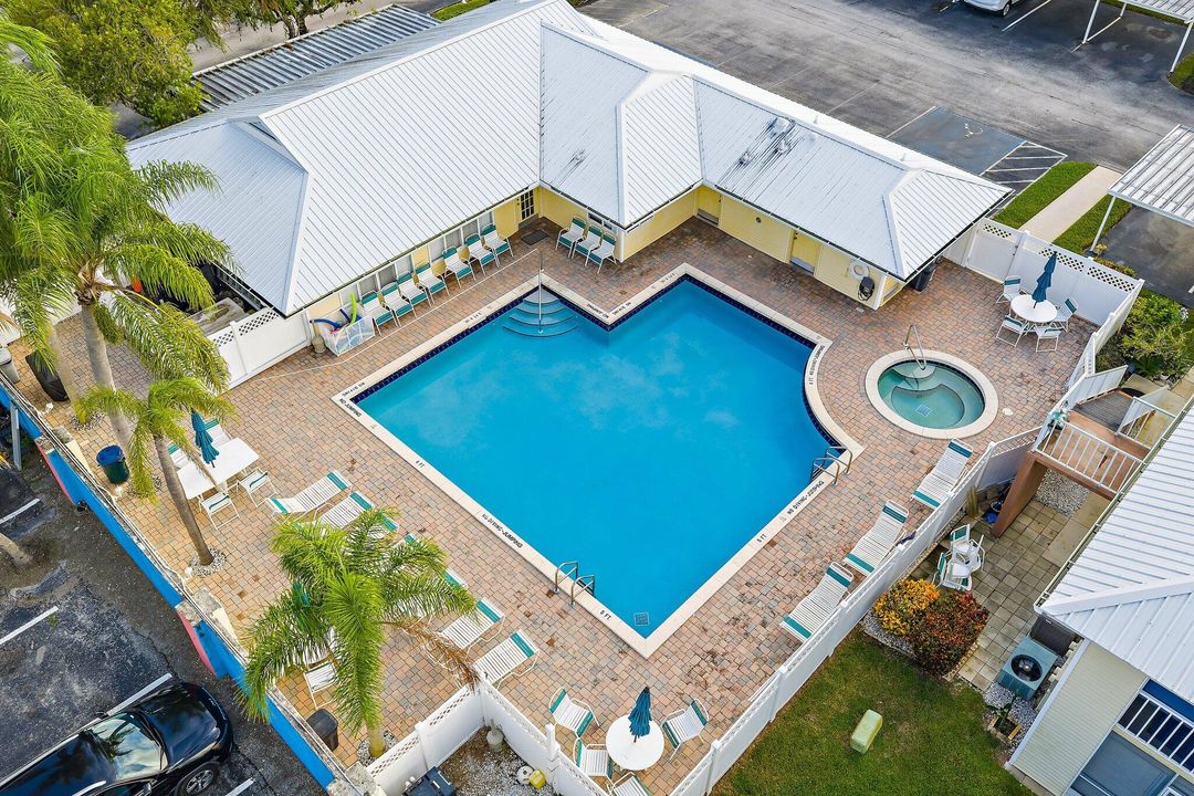 На продажу: $179,900 (3 спален, 2 ванн, 1116 Квадратных фут)