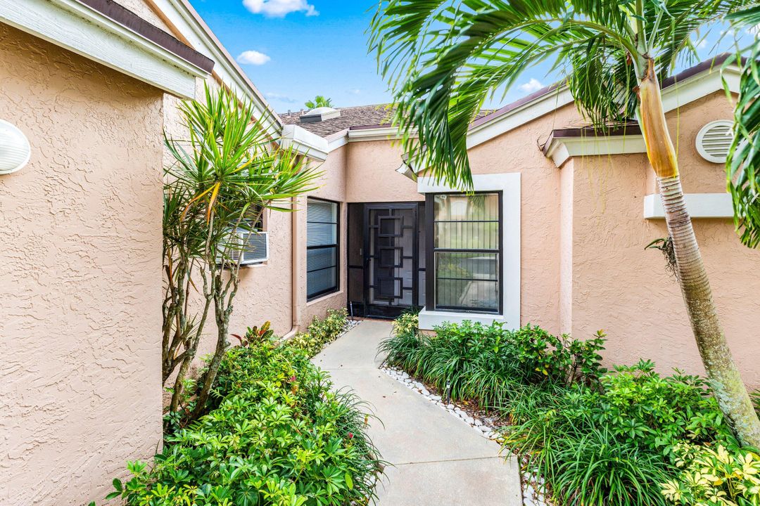 For Sale: $374,900 (2 beds, 2 baths, 1654 Square Feet)
