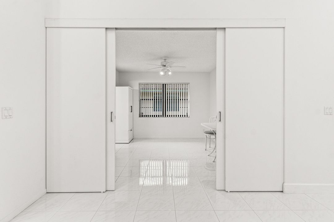 For Sale: $374,900 (2 beds, 2 baths, 1654 Square Feet)