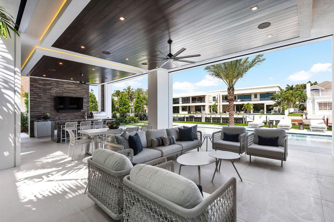 For Sale: $23,000,000 (6 beds, 7 baths, 9540 Square Feet)