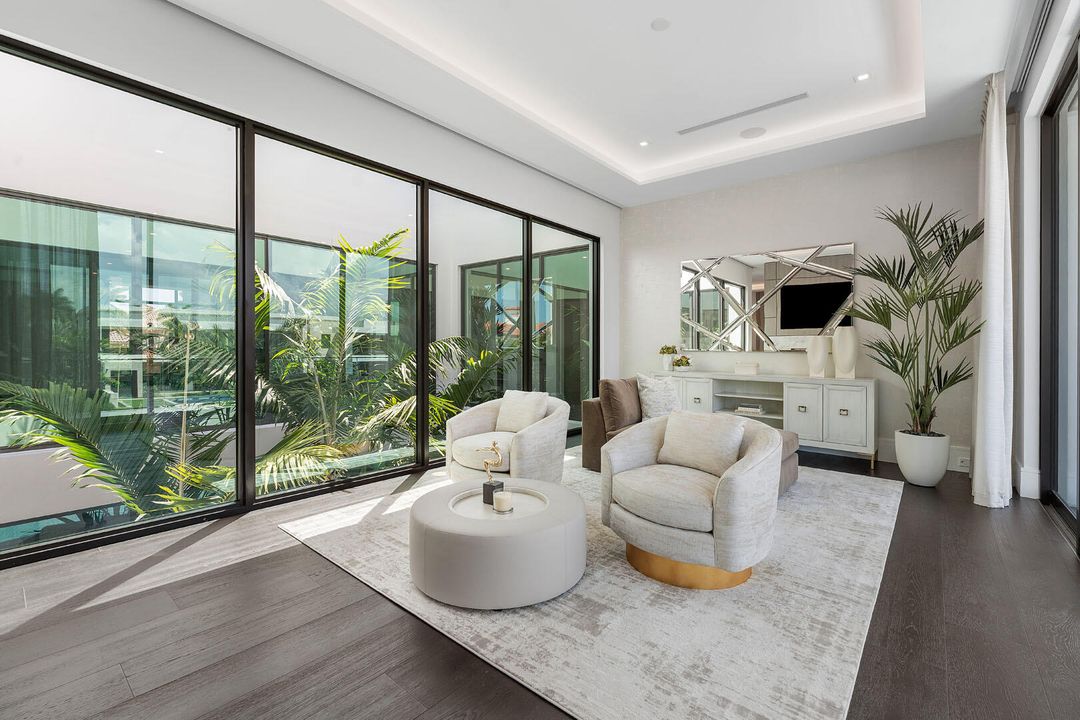 For Sale: $23,000,000 (6 beds, 7 baths, 9540 Square Feet)