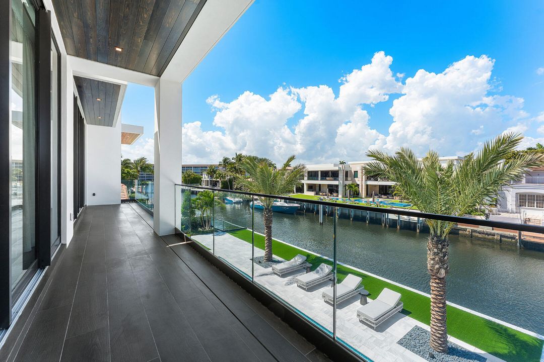 For Sale: $23,000,000 (6 beds, 7 baths, 9540 Square Feet)