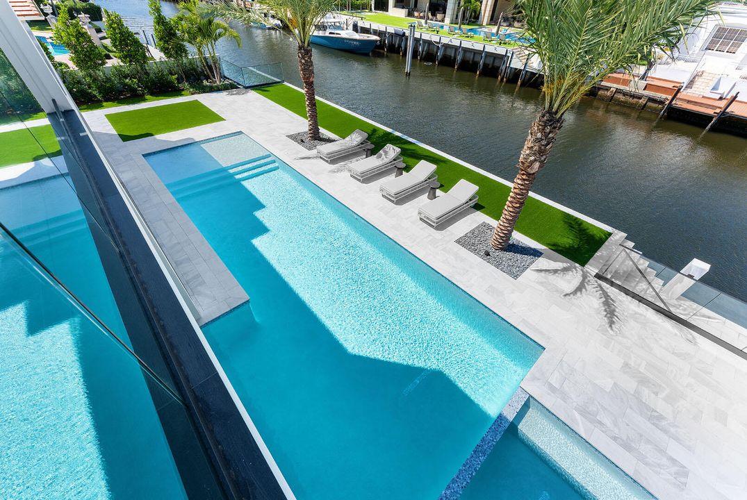 For Sale: $23,000,000 (6 beds, 7 baths, 9540 Square Feet)