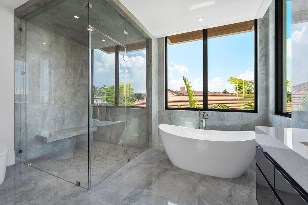 For Sale: $23,000,000 (6 beds, 7 baths, 9540 Square Feet)