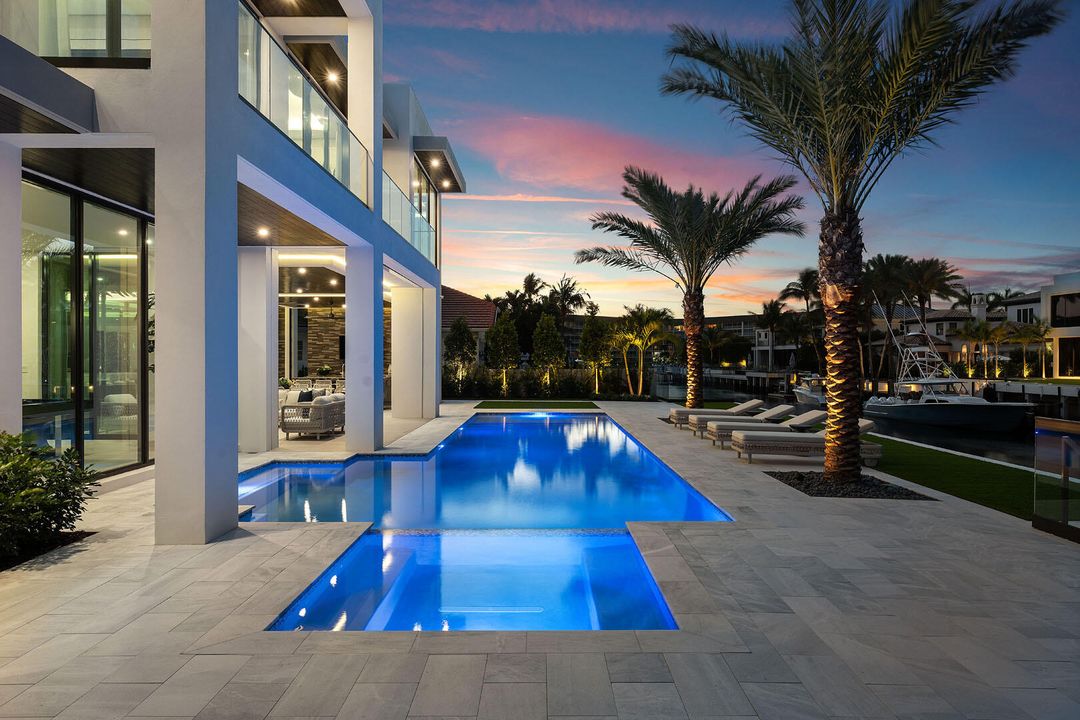 For Sale: $23,000,000 (6 beds, 7 baths, 9540 Square Feet)