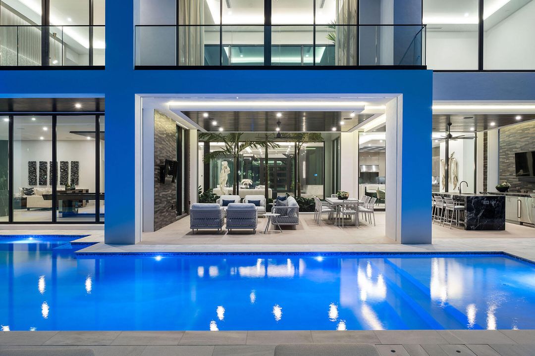 For Sale: $23,000,000 (6 beds, 7 baths, 9540 Square Feet)