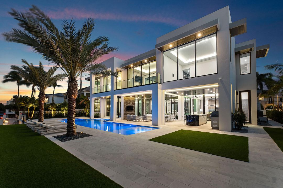 For Sale: $23,000,000 (6 beds, 7 baths, 9540 Square Feet)