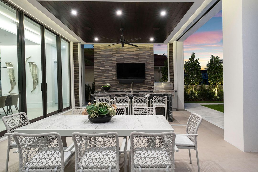 For Sale: $23,000,000 (6 beds, 7 baths, 9540 Square Feet)