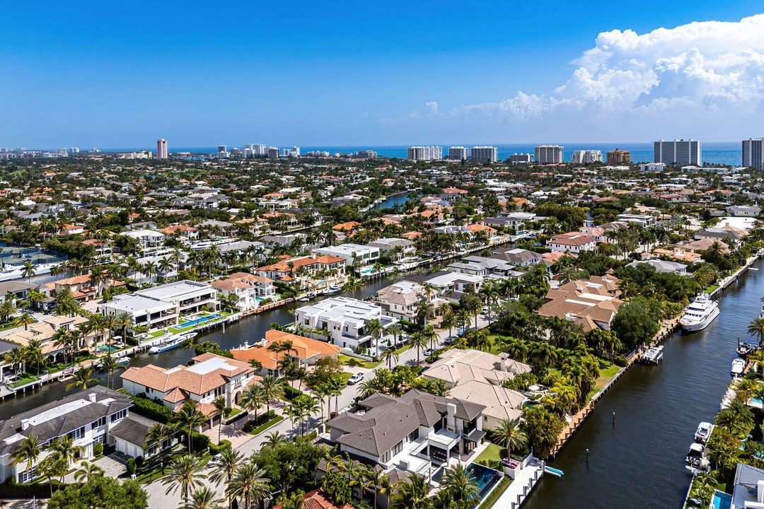 For Sale: $23,000,000 (6 beds, 7 baths, 9540 Square Feet)