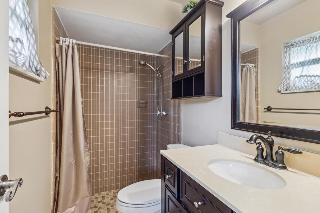 For Rent: $2,800 (2 beds, 2 baths, 1685 Square Feet)