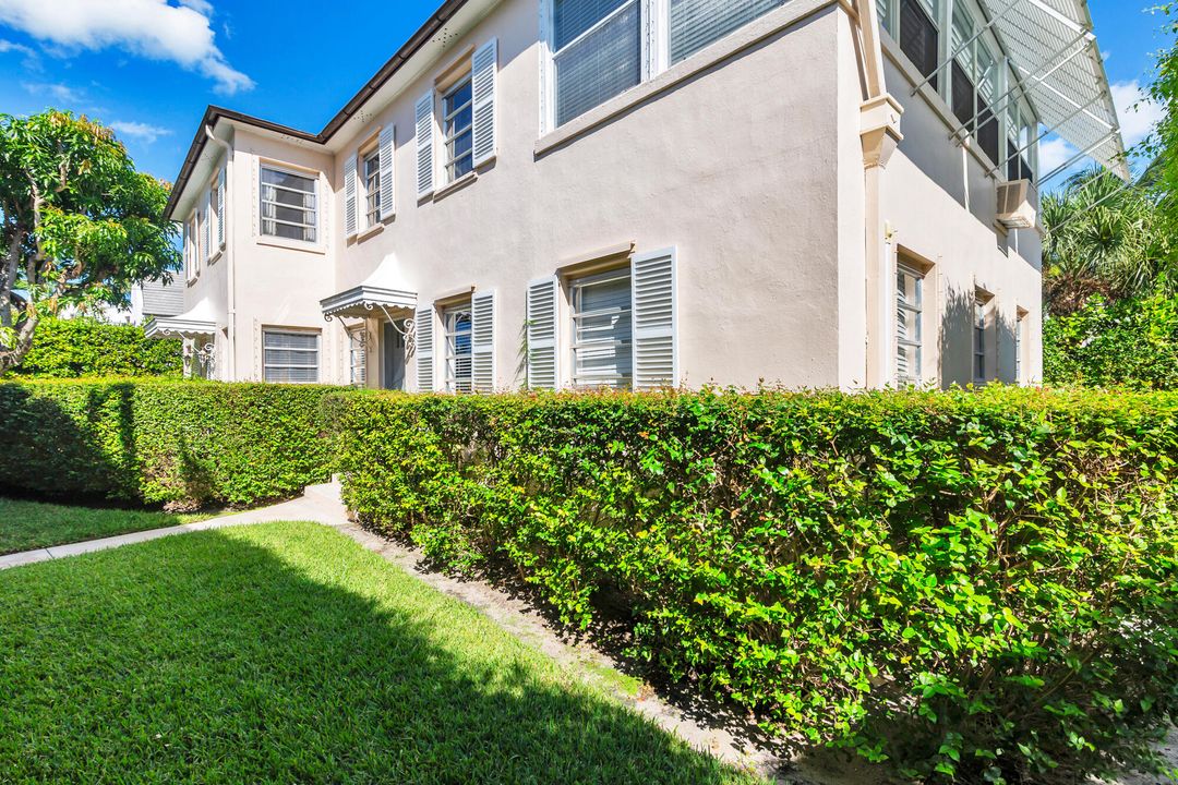 Active With Contract: $6,750,000 (4 beds, 4 baths, 2890 Square Feet)