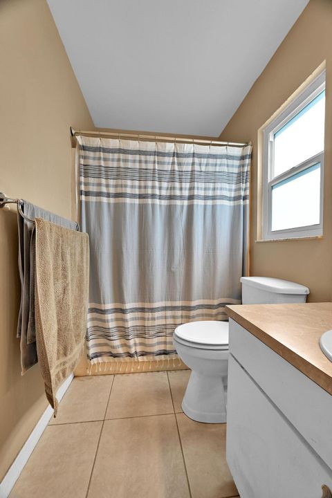 For Sale: $355,000 (3 beds, 2 baths, 1157 Square Feet)