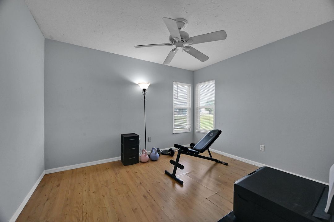 For Sale: $355,000 (3 beds, 2 baths, 1157 Square Feet)