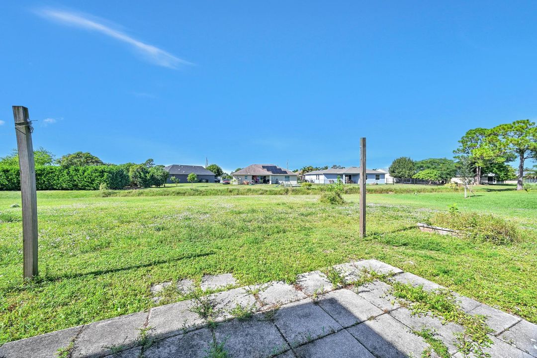 For Sale: $355,000 (3 beds, 2 baths, 1157 Square Feet)