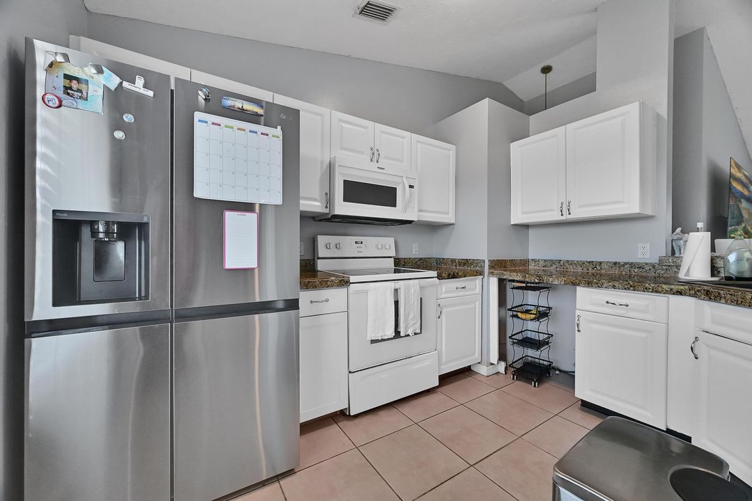 For Sale: $355,000 (3 beds, 2 baths, 1157 Square Feet)