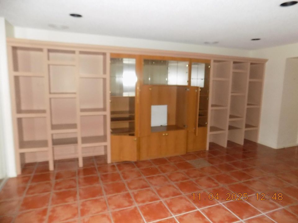 En Venta: $165,000 (2 camas, 1 baños, 1065 Pies cuadrados)