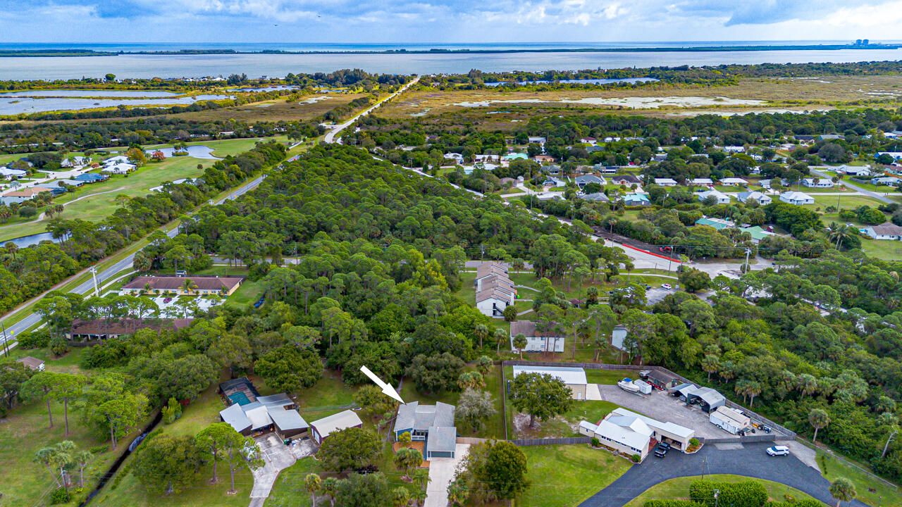 合同活跃: $339,000 (3 贝兹, 2 浴室, 1560 平方英尺)