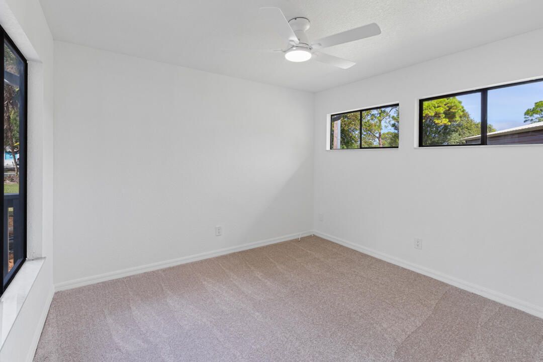 合同活跃: $339,000 (3 贝兹, 2 浴室, 1560 平方英尺)