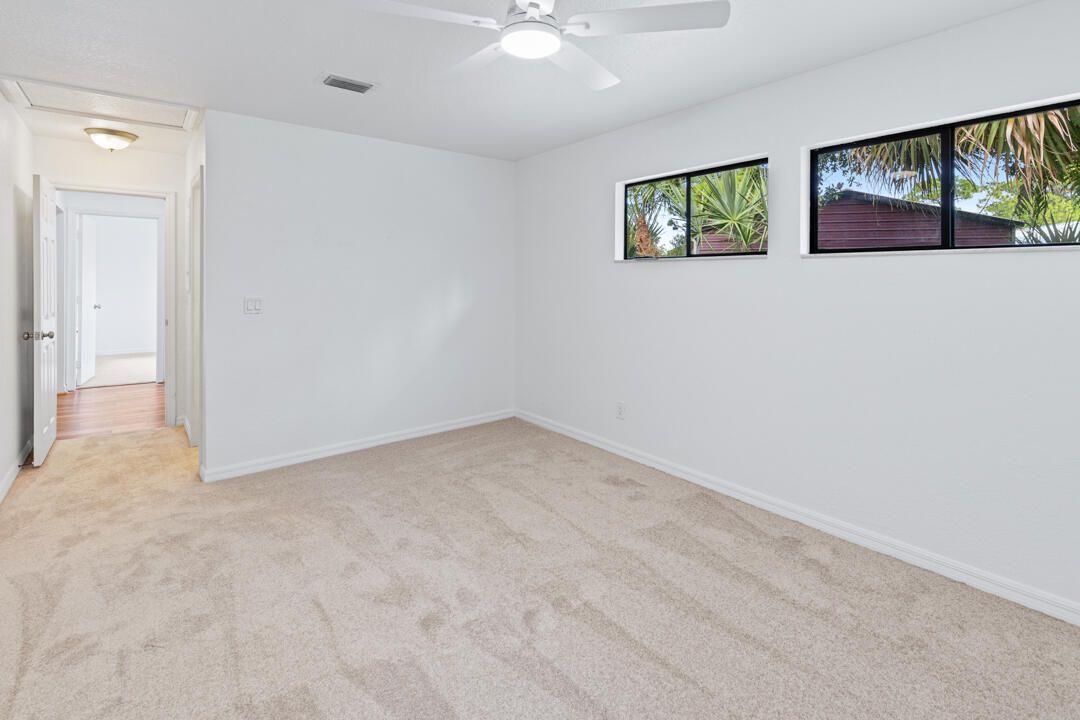 合同活跃: $339,000 (3 贝兹, 2 浴室, 1560 平方英尺)