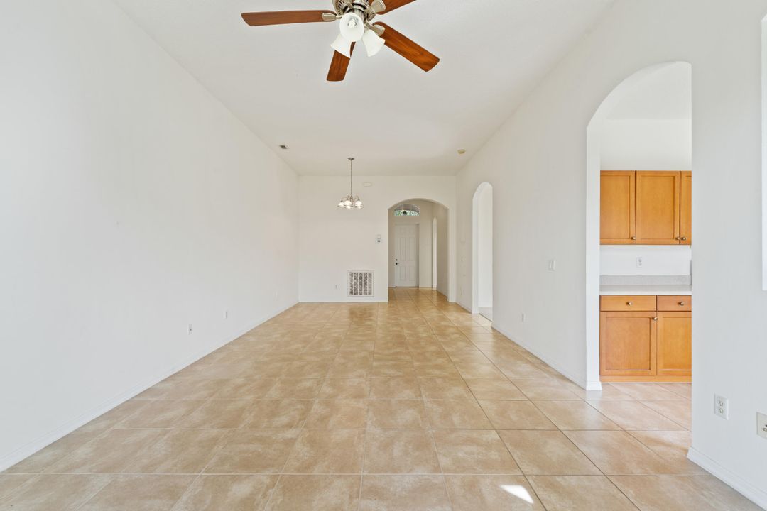 For Sale: $294,000 (3 beds, 2 baths, 1741 Square Feet)