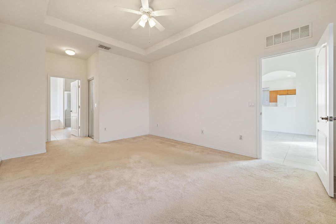 For Sale: $294,000 (3 beds, 2 baths, 1741 Square Feet)