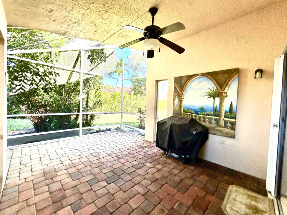 待售: $425,900 (2 贝兹, 2 浴室, 1738 平方英尺)