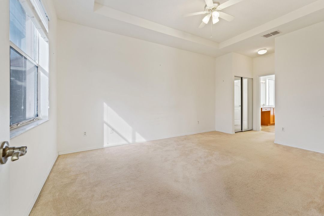 For Sale: $294,000 (3 beds, 2 baths, 1741 Square Feet)