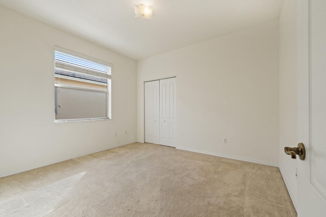 For Sale: $294,000 (3 beds, 2 baths, 1741 Square Feet)