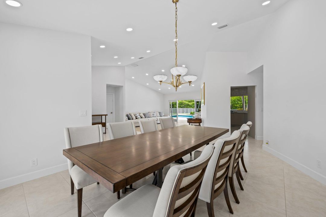 For Sale: $1,770,000 (5 beds, 4 baths, 3387 Square Feet)