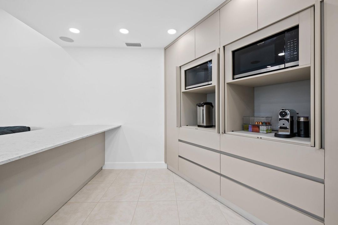 For Sale: $1,770,000 (5 beds, 4 baths, 3387 Square Feet)