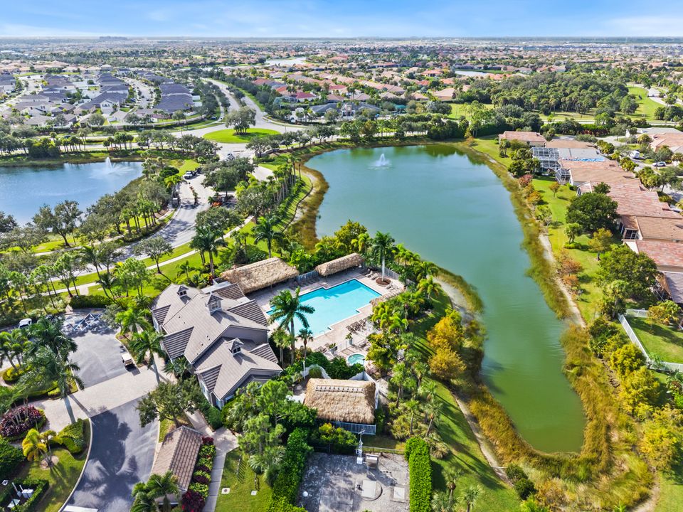 For Sale: $294,000 (3 beds, 2 baths, 1741 Square Feet)