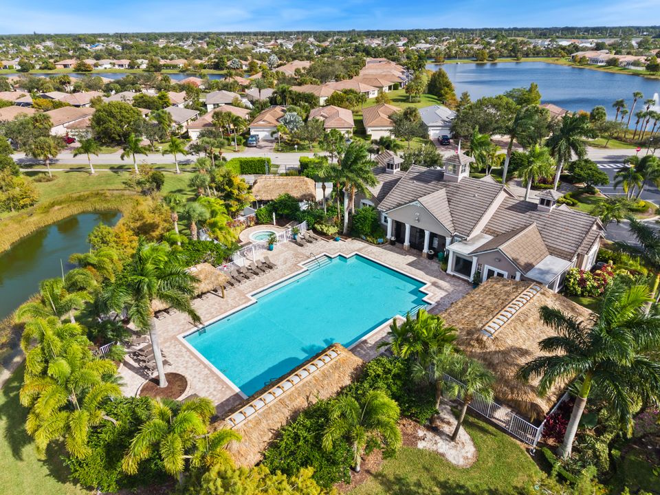 For Sale: $294,000 (3 beds, 2 baths, 1741 Square Feet)