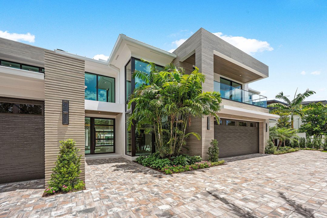 For Sale: $22,000,000 (6 beds, 7 baths, 10171 Square Feet)