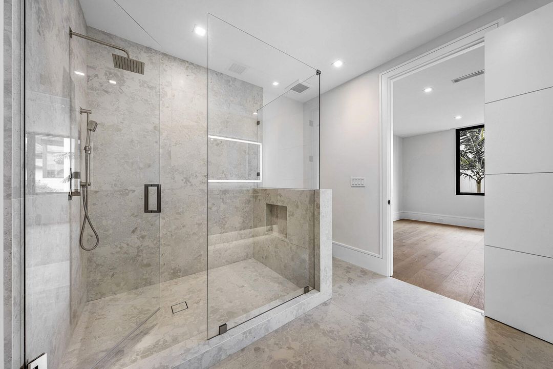 For Sale: $22,000,000 (6 beds, 7 baths, 10171 Square Feet)