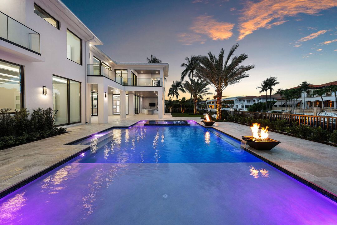 For Sale: $22,000,000 (6 beds, 7 baths, 10171 Square Feet)