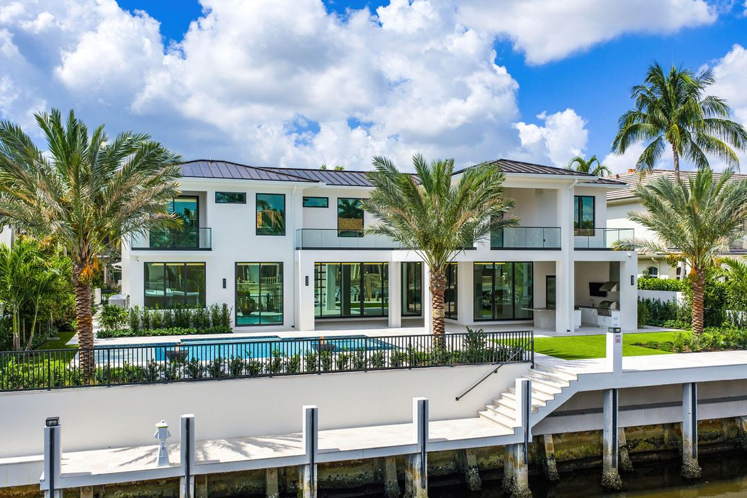 For Sale: $22,000,000 (6 beds, 7 baths, 10171 Square Feet)