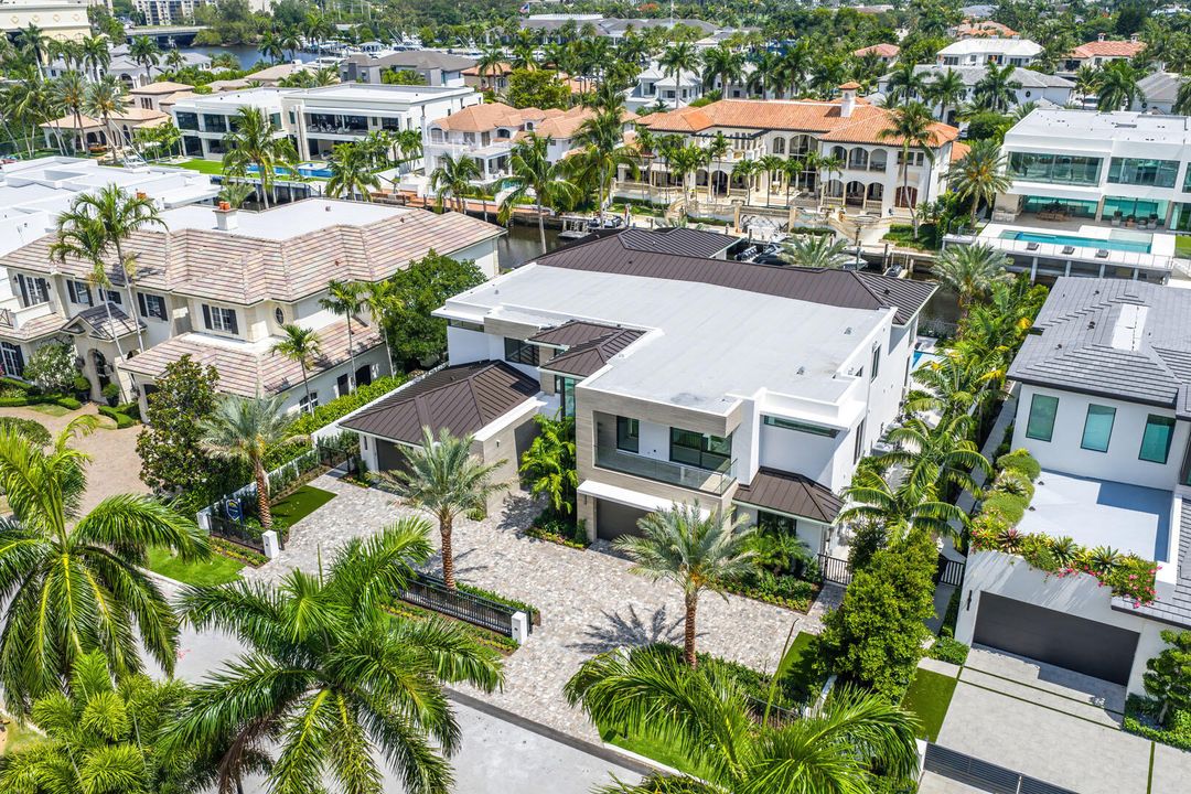 For Sale: $22,000,000 (6 beds, 7 baths, 10171 Square Feet)