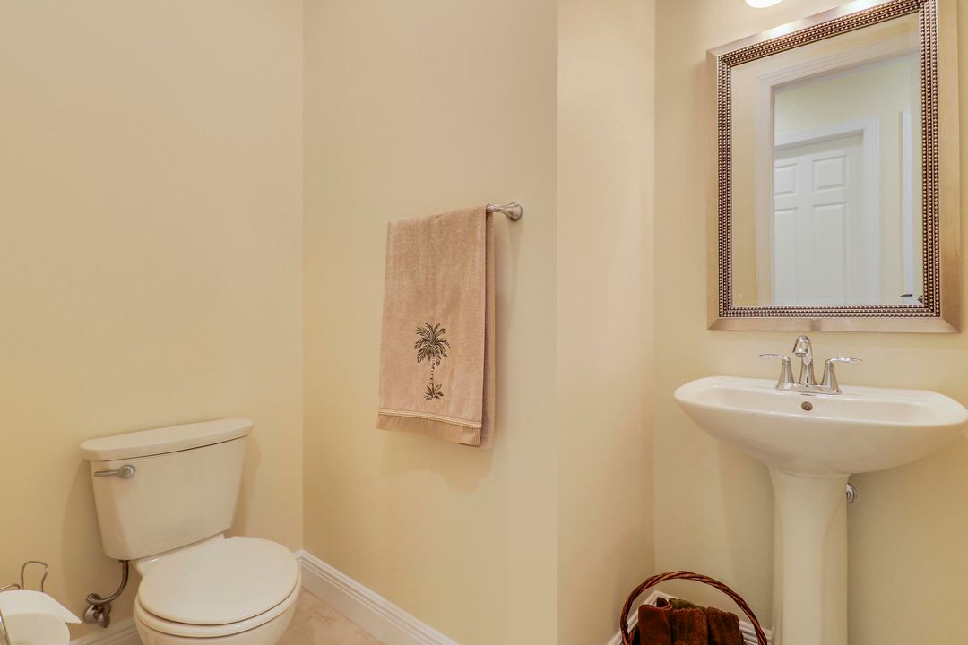 For Sale: $534,900 (3 beds, 2 baths, 2022 Square Feet)