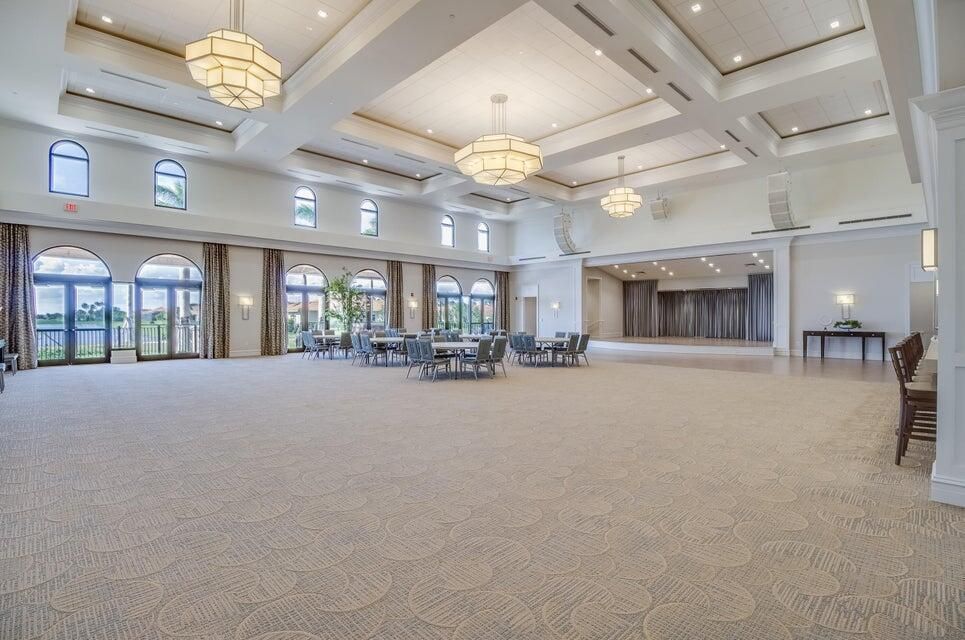 For Sale: $534,900 (3 beds, 2 baths, 2022 Square Feet)