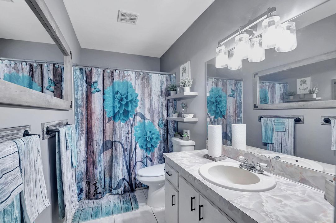 В аренду: $2,500 (2 спален, 2 ванн, 1512 Квадратных фут)